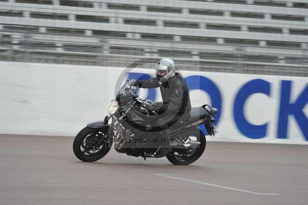 Motorcycle action photographs;Rockingham;Rockingham photographs;Trackday digital images;event digital images;eventdigitalimages;no limits trackday;peter wileman photography;rockingham corby northamptonshire;trackday;trackday photos