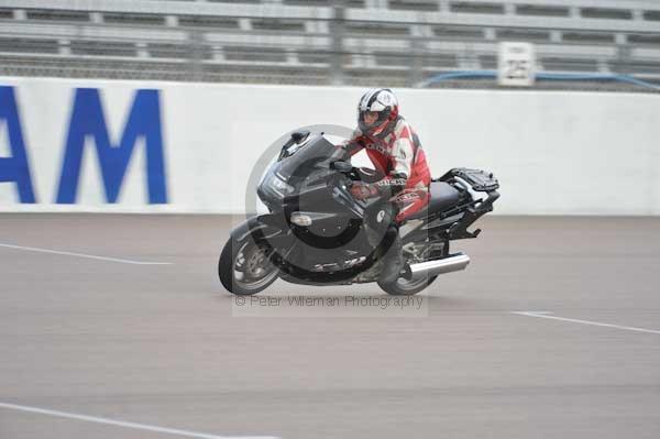 Motorcycle action photographs;Rockingham;Rockingham photographs;Trackday digital images;event digital images;eventdigitalimages;no limits trackday;peter wileman photography;rockingham corby northamptonshire;trackday;trackday photos