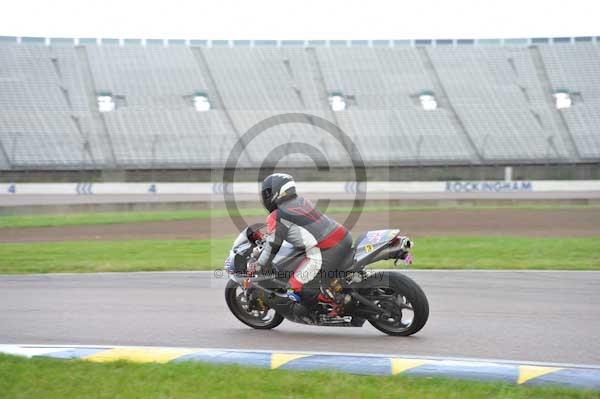 Motorcycle action photographs;Rockingham;Rockingham photographs;Trackday digital images;event digital images;eventdigitalimages;no limits trackday;peter wileman photography;rockingham corby northamptonshire;trackday;trackday photos