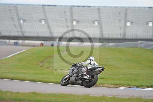 Motorcycle action photographs;Rockingham;Rockingham photographs;Trackday digital images;event digital images;eventdigitalimages;no limits trackday;peter wileman photography;rockingham corby northamptonshire;trackday;trackday photos