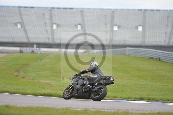 Motorcycle action photographs;Rockingham;Rockingham photographs;Trackday digital images;event digital images;eventdigitalimages;no limits trackday;peter wileman photography;rockingham corby northamptonshire;trackday;trackday photos