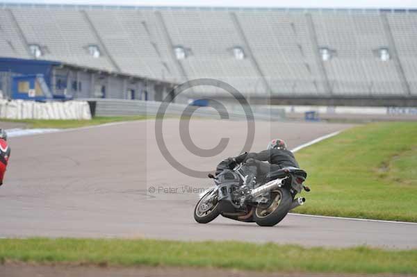 Motorcycle action photographs;Rockingham;Rockingham photographs;Trackday digital images;event digital images;eventdigitalimages;no limits trackday;peter wileman photography;rockingham corby northamptonshire;trackday;trackday photos