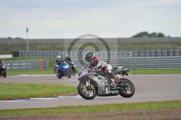 Motorcycle action photographs;Rockingham;Rockingham photographs;Trackday digital images;event digital images;eventdigitalimages;no limits trackday;peter wileman photography;rockingham corby northamptonshire;trackday;trackday photos