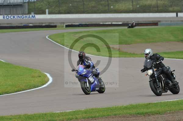 Motorcycle action photographs;Rockingham;Rockingham photographs;Trackday digital images;event digital images;eventdigitalimages;no limits trackday;peter wileman photography;rockingham corby northamptonshire;trackday;trackday photos