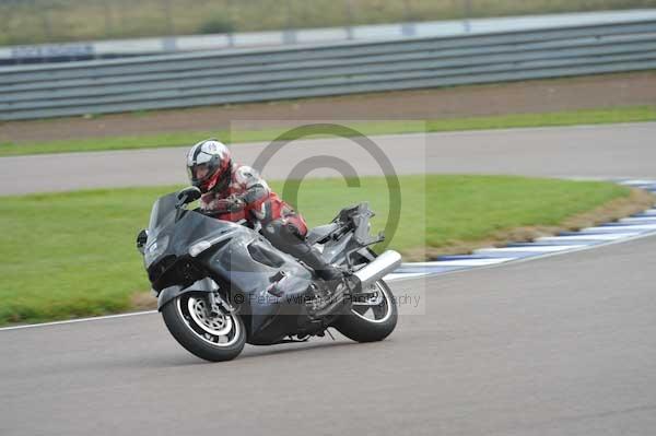 Motorcycle action photographs;Rockingham;Rockingham photographs;Trackday digital images;event digital images;eventdigitalimages;no limits trackday;peter wileman photography;rockingham corby northamptonshire;trackday;trackday photos