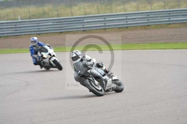 Motorcycle action photographs;Rockingham;Rockingham photographs;Trackday digital images;event digital images;eventdigitalimages;no limits trackday;peter wileman photography;rockingham corby northamptonshire;trackday;trackday photos