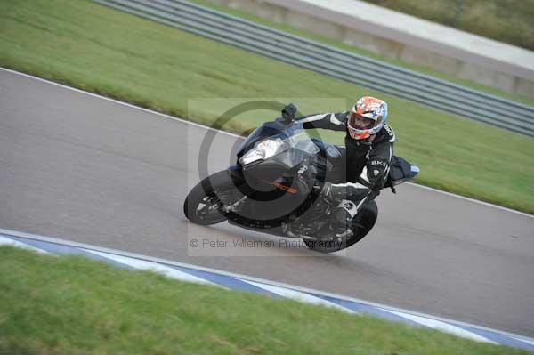 Motorcycle action photographs;Rockingham;Rockingham photographs;Trackday digital images;event digital images;eventdigitalimages;no limits trackday;peter wileman photography;rockingham corby northamptonshire;trackday;trackday photos