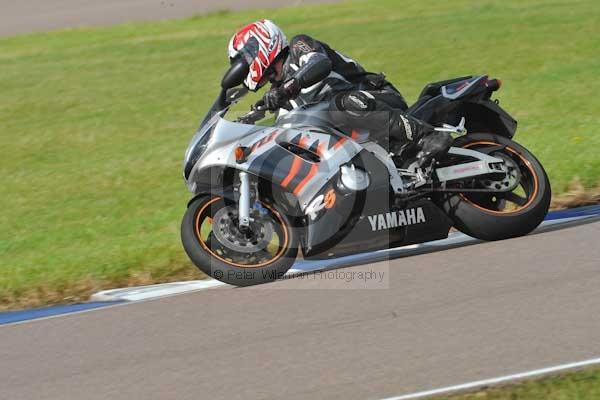 Motorcycle action photographs;Rockingham;Rockingham photographs;Trackday digital images;event digital images;eventdigitalimages;no limits trackday;peter wileman photography;rockingham corby northamptonshire;trackday;trackday photos