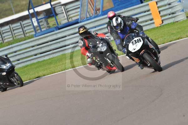 Motorcycle action photographs;Rockingham;Rockingham photographs;Trackday digital images;event digital images;eventdigitalimages;no limits trackday;peter wileman photography;rockingham corby northamptonshire;trackday;trackday photos