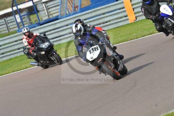 Motorcycle action photographs;Rockingham;Rockingham photographs;Trackday digital images;event digital images;eventdigitalimages;no limits trackday;peter wileman photography;rockingham corby northamptonshire;trackday;trackday photos