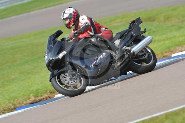 Motorcycle action photographs;Rockingham;Rockingham photographs;Trackday digital images;event digital images;eventdigitalimages;no limits trackday;peter wileman photography;rockingham corby northamptonshire;trackday;trackday photos