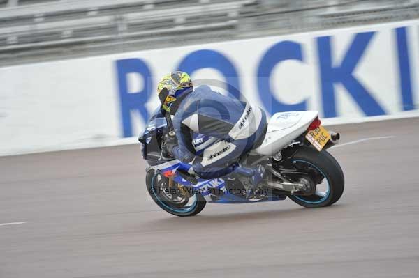 Motorcycle action photographs;Rockingham;Rockingham photographs;Trackday digital images;event digital images;eventdigitalimages;no limits trackday;peter wileman photography;rockingham corby northamptonshire;trackday;trackday photos