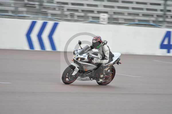 Motorcycle action photographs;Rockingham;Rockingham photographs;Trackday digital images;event digital images;eventdigitalimages;no limits trackday;peter wileman photography;rockingham corby northamptonshire;trackday;trackday photos