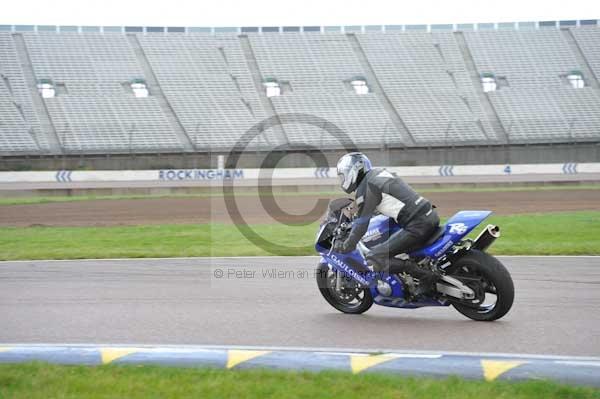 Motorcycle action photographs;Rockingham;Rockingham photographs;Trackday digital images;event digital images;eventdigitalimages;no limits trackday;peter wileman photography;rockingham corby northamptonshire;trackday;trackday photos