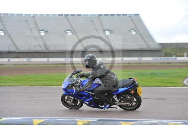 Motorcycle action photographs;Rockingham;Rockingham photographs;Trackday digital images;event digital images;eventdigitalimages;no limits trackday;peter wileman photography;rockingham corby northamptonshire;trackday;trackday photos