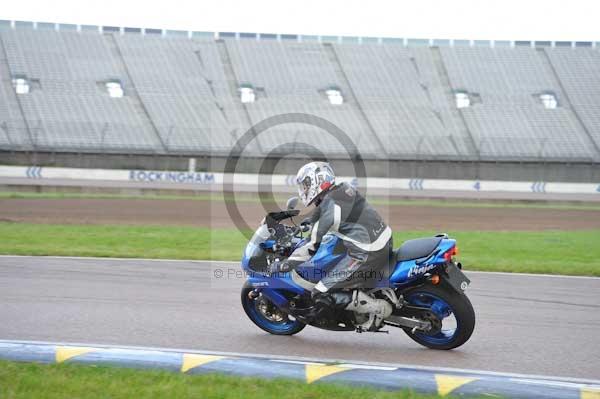 Motorcycle action photographs;Rockingham;Rockingham photographs;Trackday digital images;event digital images;eventdigitalimages;no limits trackday;peter wileman photography;rockingham corby northamptonshire;trackday;trackday photos