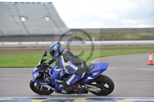 Motorcycle action photographs;Rockingham;Rockingham photographs;Trackday digital images;event digital images;eventdigitalimages;no limits trackday;peter wileman photography;rockingham corby northamptonshire;trackday;trackday photos