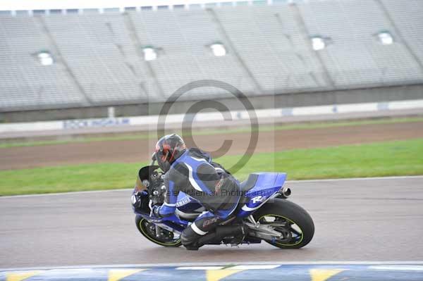 Motorcycle action photographs;Rockingham;Rockingham photographs;Trackday digital images;event digital images;eventdigitalimages;no limits trackday;peter wileman photography;rockingham corby northamptonshire;trackday;trackday photos