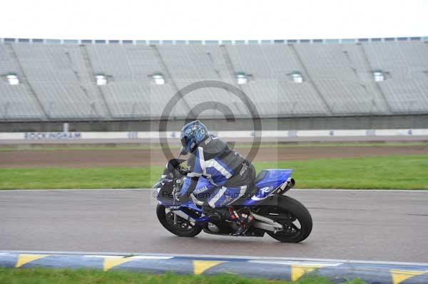 Motorcycle action photographs;Rockingham;Rockingham photographs;Trackday digital images;event digital images;eventdigitalimages;no limits trackday;peter wileman photography;rockingham corby northamptonshire;trackday;trackday photos