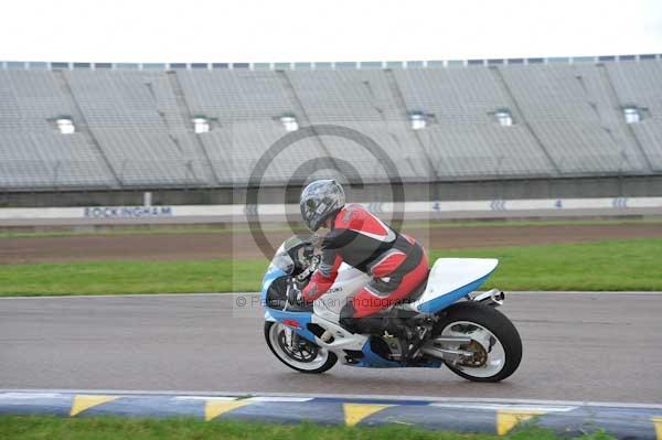 Motorcycle action photographs;Rockingham;Rockingham photographs;Trackday digital images;event digital images;eventdigitalimages;no limits trackday;peter wileman photography;rockingham corby northamptonshire;trackday;trackday photos