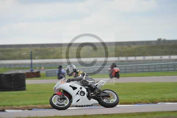 Motorcycle action photographs;Rockingham;Rockingham photographs;Trackday digital images;event digital images;eventdigitalimages;no limits trackday;peter wileman photography;rockingham corby northamptonshire;trackday;trackday photos