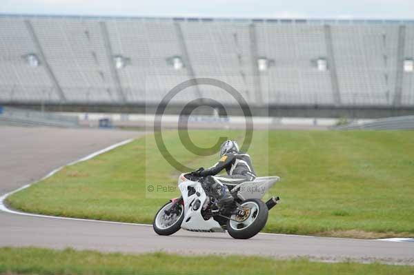 Motorcycle action photographs;Rockingham;Rockingham photographs;Trackday digital images;event digital images;eventdigitalimages;no limits trackday;peter wileman photography;rockingham corby northamptonshire;trackday;trackday photos