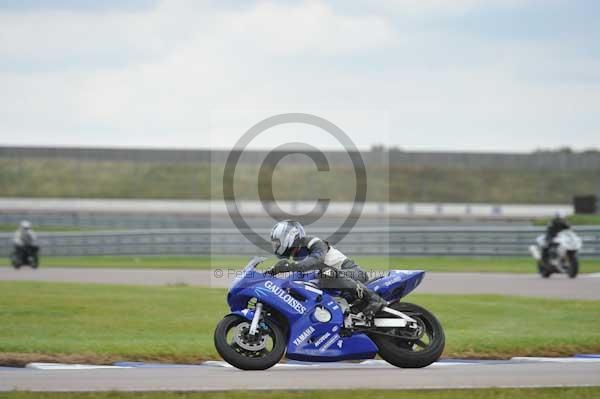 Motorcycle action photographs;Rockingham;Rockingham photographs;Trackday digital images;event digital images;eventdigitalimages;no limits trackday;peter wileman photography;rockingham corby northamptonshire;trackday;trackday photos