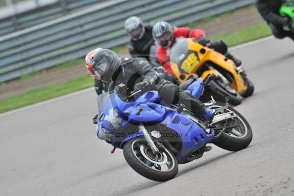 Motorcycle action photographs;Rockingham;Rockingham photographs;Trackday digital images;event digital images;eventdigitalimages;no limits trackday;peter wileman photography;rockingham corby northamptonshire;trackday;trackday photos