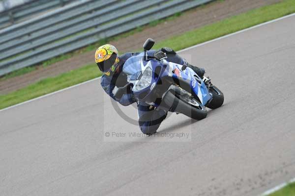 Motorcycle action photographs;Rockingham;Rockingham photographs;Trackday digital images;event digital images;eventdigitalimages;no limits trackday;peter wileman photography;rockingham corby northamptonshire;trackday;trackday photos