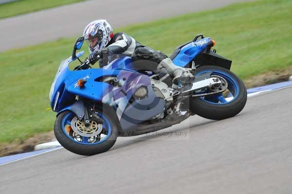 Motorcycle action photographs;Rockingham;Rockingham photographs;Trackday digital images;event digital images;eventdigitalimages;no limits trackday;peter wileman photography;rockingham corby northamptonshire;trackday;trackday photos