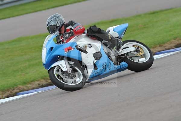 Motorcycle action photographs;Rockingham;Rockingham photographs;Trackday digital images;event digital images;eventdigitalimages;no limits trackday;peter wileman photography;rockingham corby northamptonshire;trackday;trackday photos