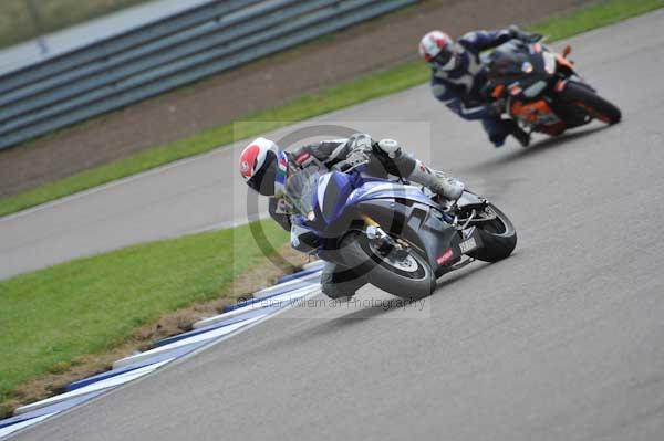 Motorcycle action photographs;Rockingham;Rockingham photographs;Trackday digital images;event digital images;eventdigitalimages;no limits trackday;peter wileman photography;rockingham corby northamptonshire;trackday;trackday photos