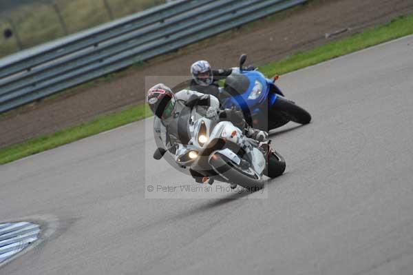 Motorcycle action photographs;Rockingham;Rockingham photographs;Trackday digital images;event digital images;eventdigitalimages;no limits trackday;peter wileman photography;rockingham corby northamptonshire;trackday;trackday photos