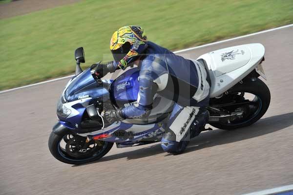 Motorcycle action photographs;Rockingham;Rockingham photographs;Trackday digital images;event digital images;eventdigitalimages;no limits trackday;peter wileman photography;rockingham corby northamptonshire;trackday;trackday photos