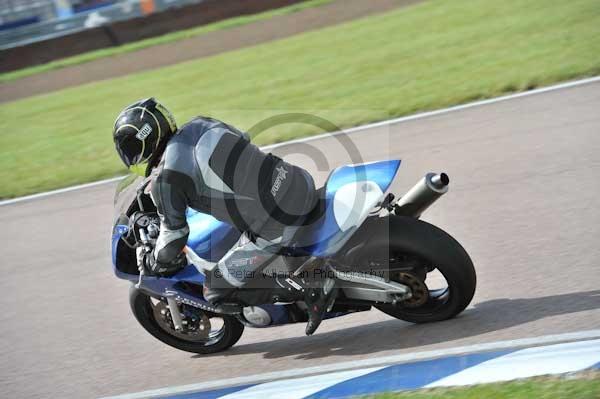 Motorcycle action photographs;Rockingham;Rockingham photographs;Trackday digital images;event digital images;eventdigitalimages;no limits trackday;peter wileman photography;rockingham corby northamptonshire;trackday;trackday photos