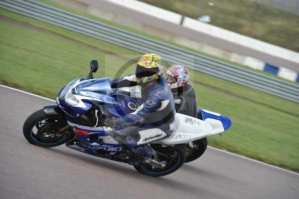 Motorcycle action photographs;Rockingham;Rockingham photographs;Trackday digital images;event digital images;eventdigitalimages;no limits trackday;peter wileman photography;rockingham corby northamptonshire;trackday;trackday photos