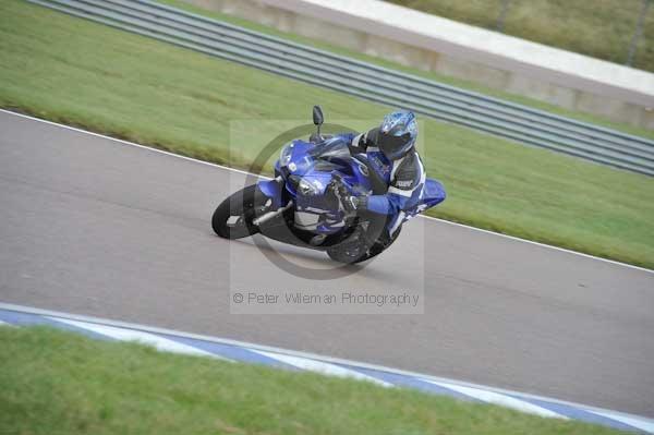 Motorcycle action photographs;Rockingham;Rockingham photographs;Trackday digital images;event digital images;eventdigitalimages;no limits trackday;peter wileman photography;rockingham corby northamptonshire;trackday;trackday photos