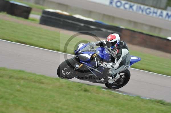 Motorcycle action photographs;Rockingham;Rockingham photographs;Trackday digital images;event digital images;eventdigitalimages;no limits trackday;peter wileman photography;rockingham corby northamptonshire;trackday;trackday photos