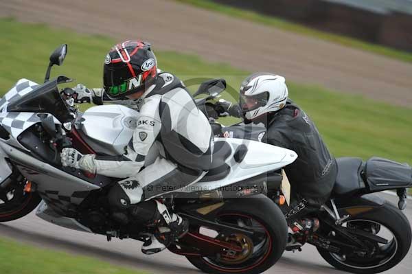 Motorcycle action photographs;Rockingham;Rockingham photographs;Trackday digital images;event digital images;eventdigitalimages;no limits trackday;peter wileman photography;rockingham corby northamptonshire;trackday;trackday photos