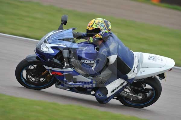 Motorcycle action photographs;Rockingham;Rockingham photographs;Trackday digital images;event digital images;eventdigitalimages;no limits trackday;peter wileman photography;rockingham corby northamptonshire;trackday;trackday photos