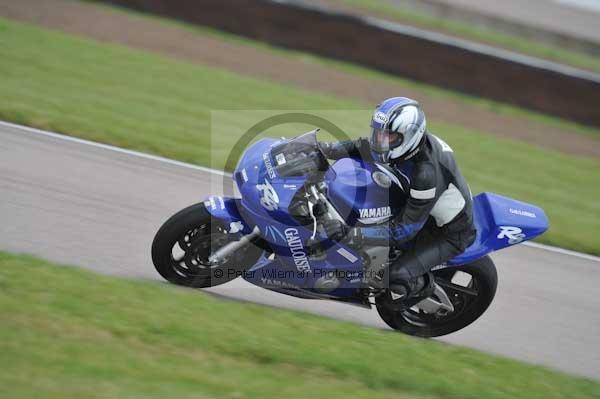 Motorcycle action photographs;Rockingham;Rockingham photographs;Trackday digital images;event digital images;eventdigitalimages;no limits trackday;peter wileman photography;rockingham corby northamptonshire;trackday;trackday photos