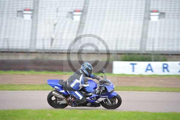 Motorcycle action photographs;Rockingham;Rockingham photographs;Trackday digital images;event digital images;eventdigitalimages;no limits trackday;peter wileman photography;rockingham corby northamptonshire;trackday;trackday photos