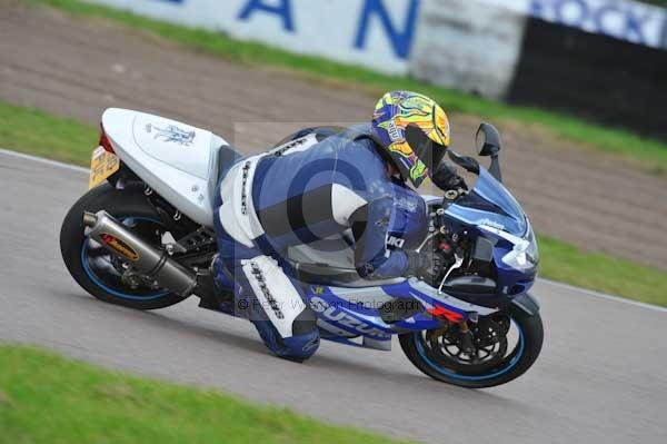 Motorcycle action photographs;Rockingham;Rockingham photographs;Trackday digital images;event digital images;eventdigitalimages;no limits trackday;peter wileman photography;rockingham corby northamptonshire;trackday;trackday photos