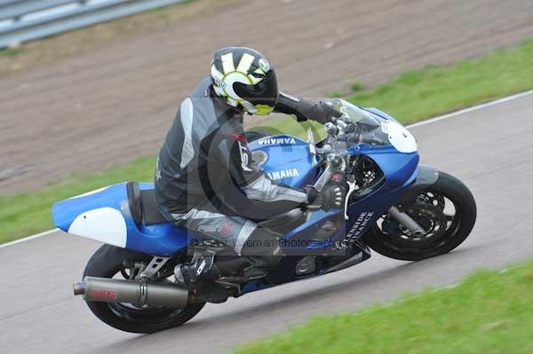 Motorcycle action photographs;Rockingham;Rockingham photographs;Trackday digital images;event digital images;eventdigitalimages;no limits trackday;peter wileman photography;rockingham corby northamptonshire;trackday;trackday photos