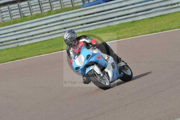 Motorcycle action photographs;Rockingham;Rockingham photographs;Trackday digital images;event digital images;eventdigitalimages;no limits trackday;peter wileman photography;rockingham corby northamptonshire;trackday;trackday photos