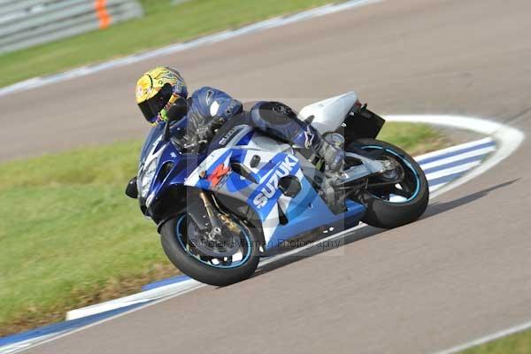 Motorcycle action photographs;Rockingham;Rockingham photographs;Trackday digital images;event digital images;eventdigitalimages;no limits trackday;peter wileman photography;rockingham corby northamptonshire;trackday;trackday photos