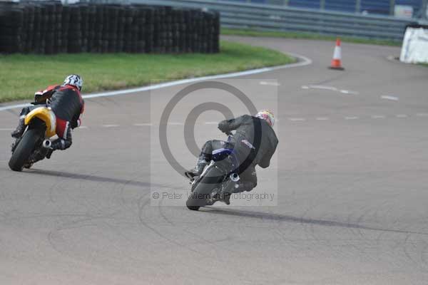 Motorcycle action photographs;Rockingham;Rockingham photographs;Trackday digital images;event digital images;eventdigitalimages;no limits trackday;peter wileman photography;rockingham corby northamptonshire;trackday;trackday photos