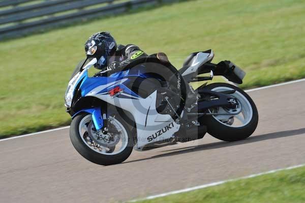 Motorcycle action photographs;Rockingham;Rockingham photographs;Trackday digital images;event digital images;eventdigitalimages;no limits trackday;peter wileman photography;rockingham corby northamptonshire;trackday;trackday photos