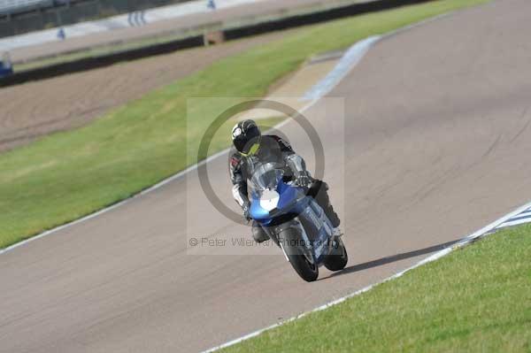 Motorcycle action photographs;Rockingham;Rockingham photographs;Trackday digital images;event digital images;eventdigitalimages;no limits trackday;peter wileman photography;rockingham corby northamptonshire;trackday;trackday photos