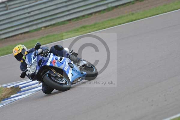 Motorcycle action photographs;Rockingham;Rockingham photographs;Trackday digital images;event digital images;eventdigitalimages;no limits trackday;peter wileman photography;rockingham corby northamptonshire;trackday;trackday photos